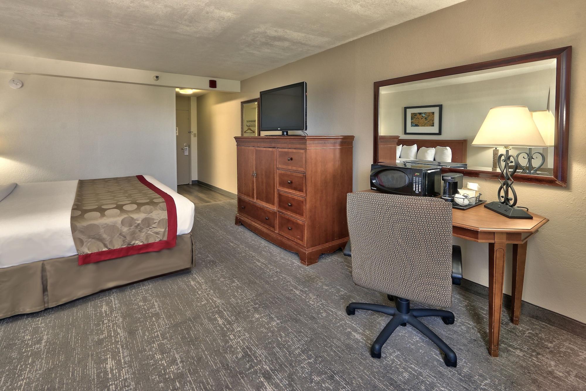 Hotel Ramada By Wyndham Albuquerque Midtown Exterior foto
